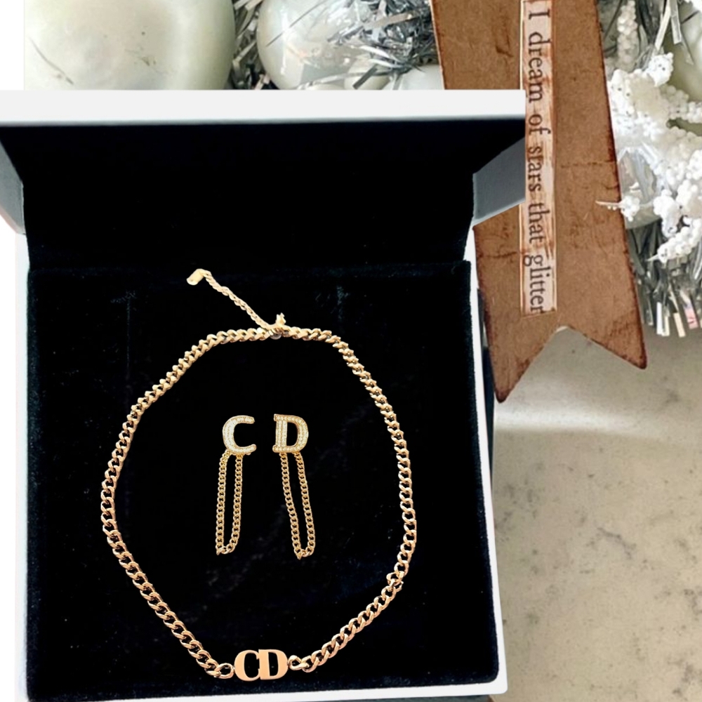 CD Necklace & Earring Set BRAND NEW
